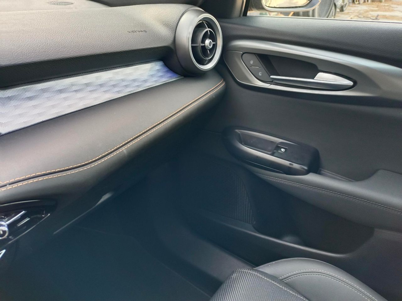 Alfa Romeo Tonale 16 DS 130 CV TI FWD - Foto 23