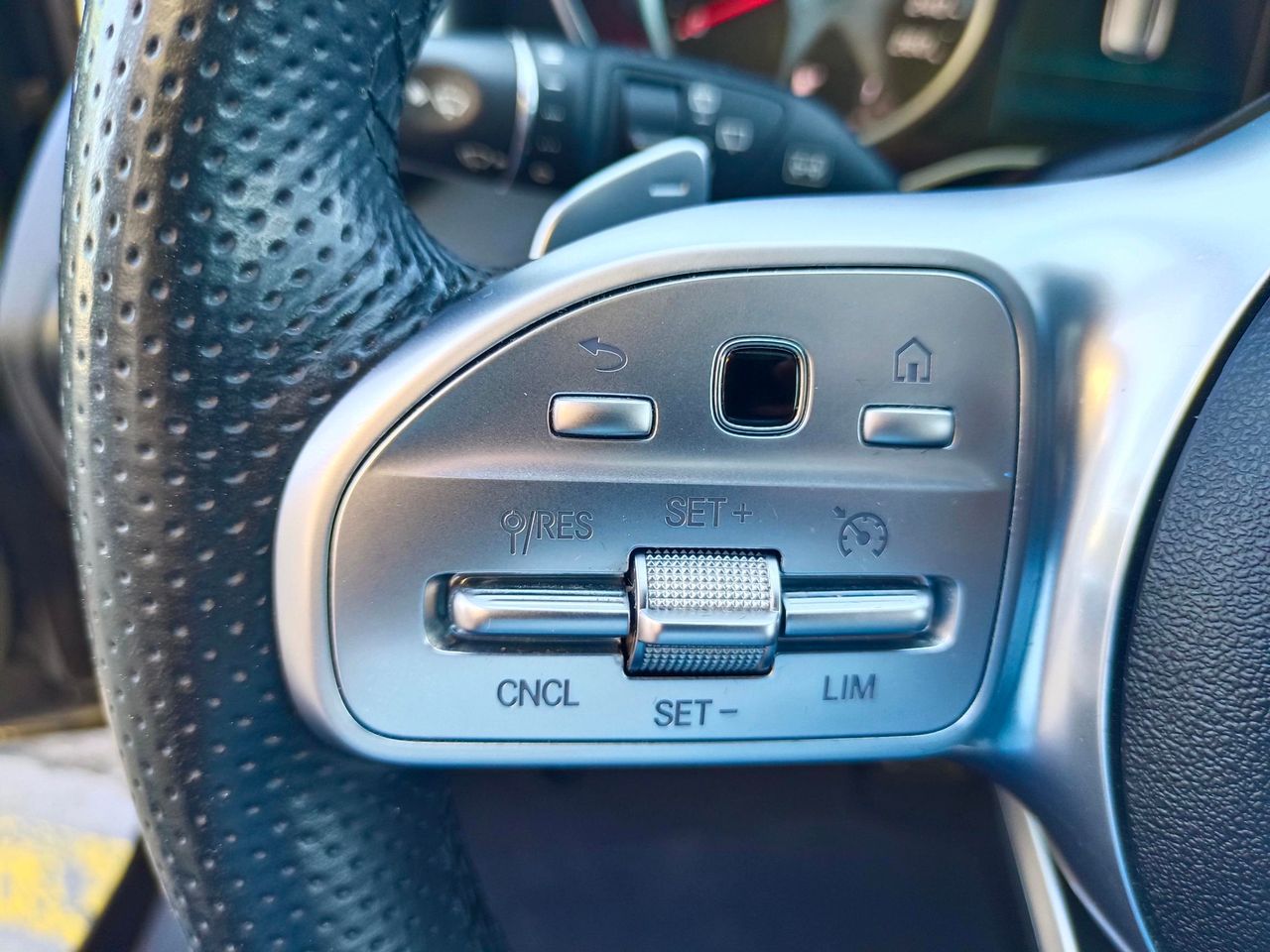 Mercedes Clase C C180 9G-TRONIC AMG LINE 156cv - Foto 19