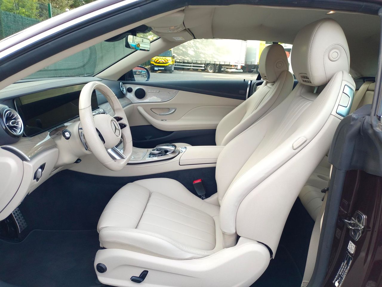 Mercedes Clase E E 220 d Cabrio - Foto 17