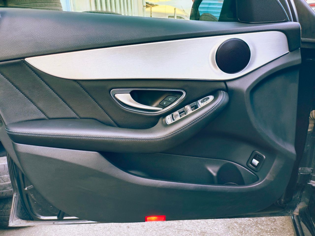 Mercedes Clase C 350e ESTATE AMG LINE - Foto 9