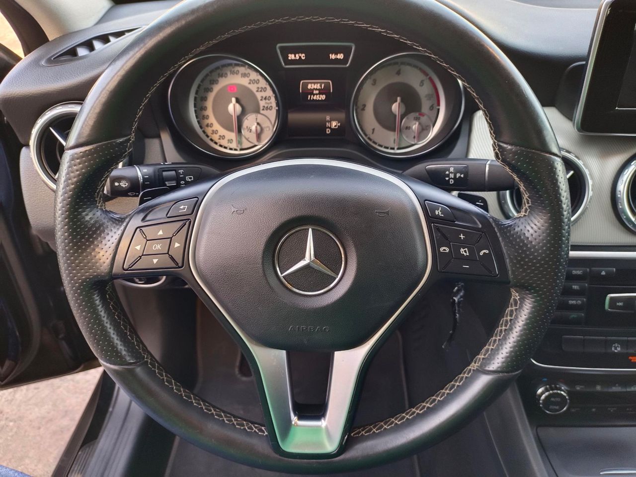 Mercedes GLA 220 CDI 7G-DCT - Foto 13