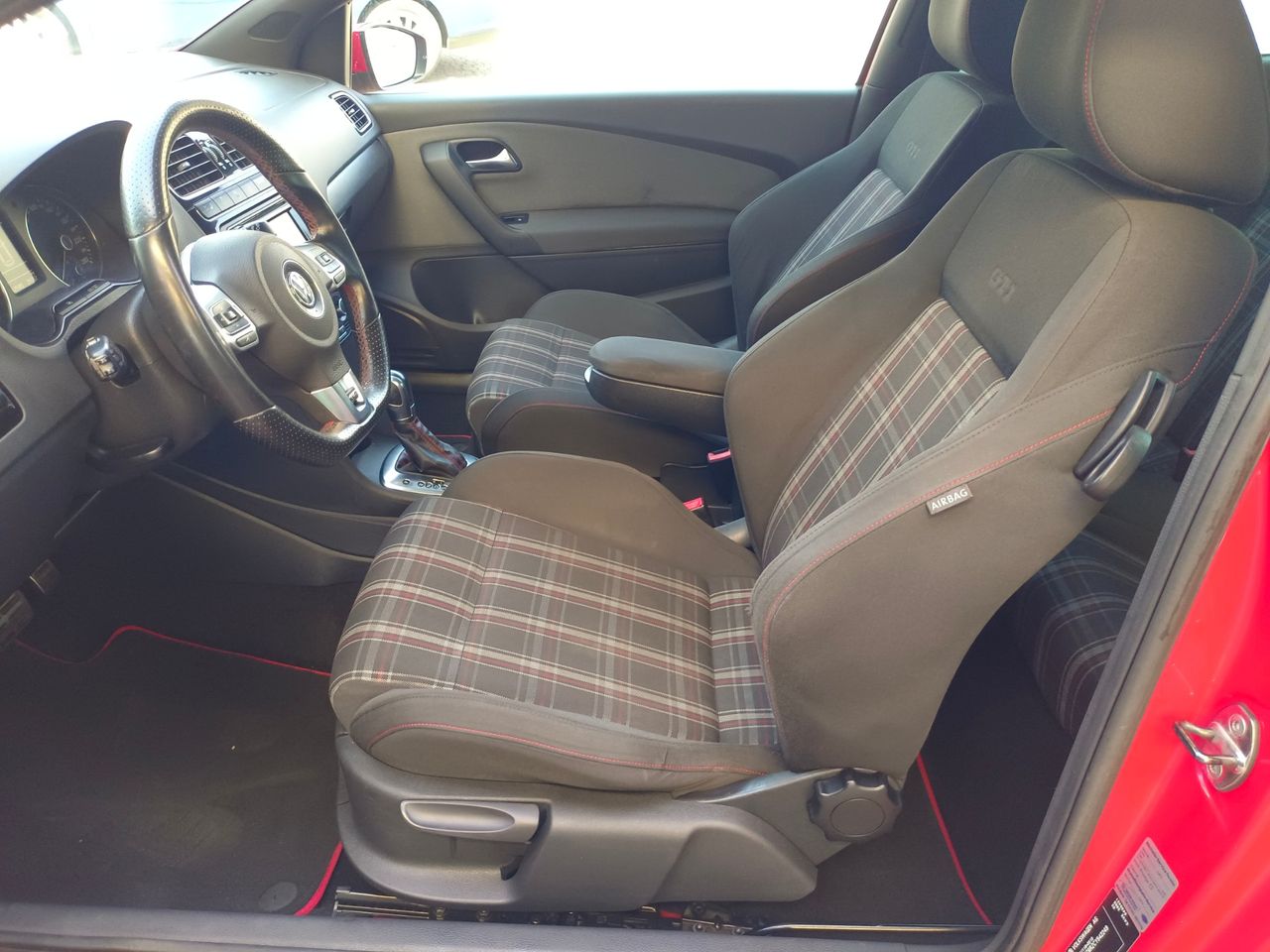 Volkswagen Polo 3p GTI 1.4 TSI 180 CV DSG 7 vel. - Foto 9