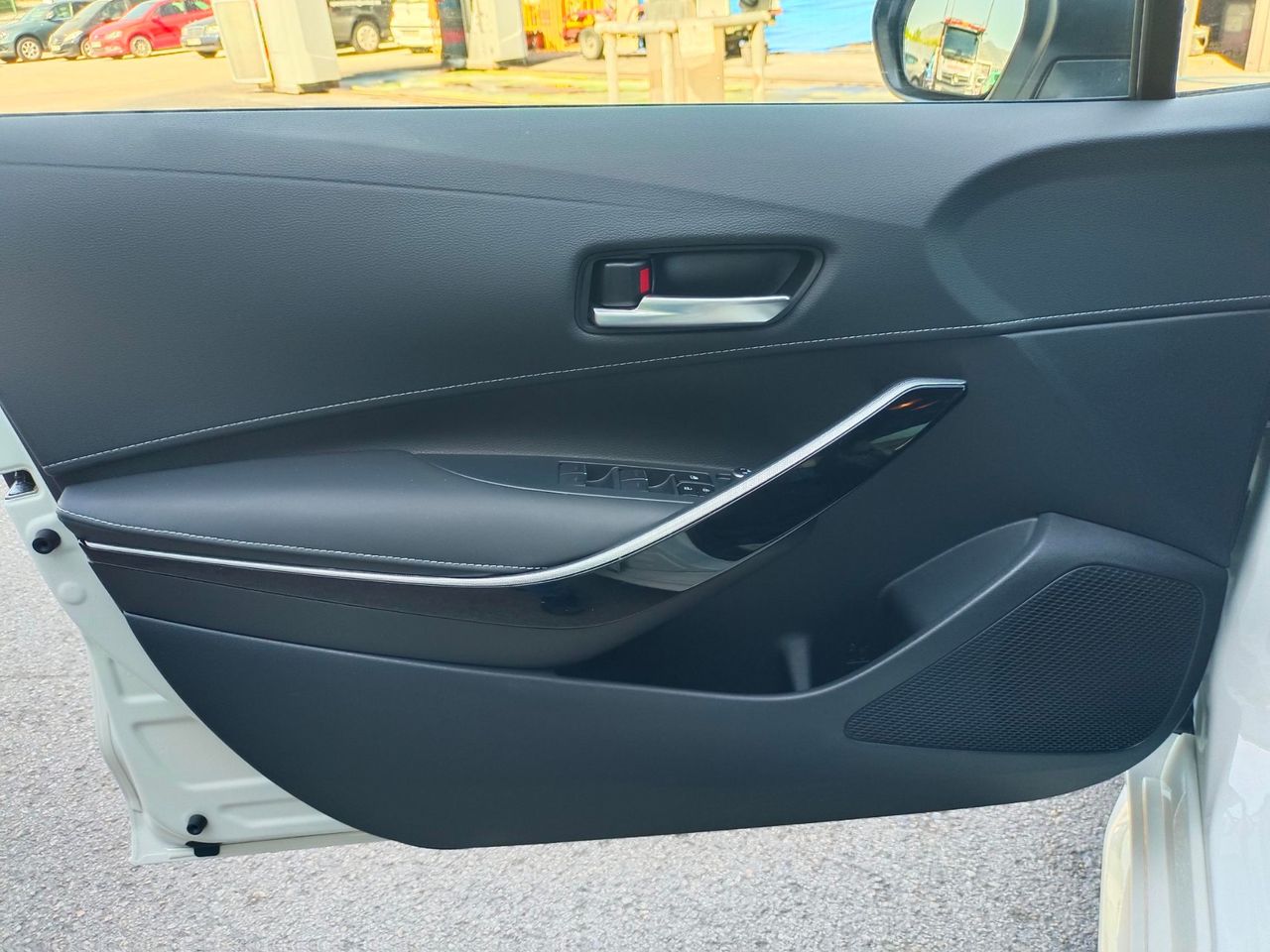 Toyota Corolla Touring Sports 125H Business - Foto 8