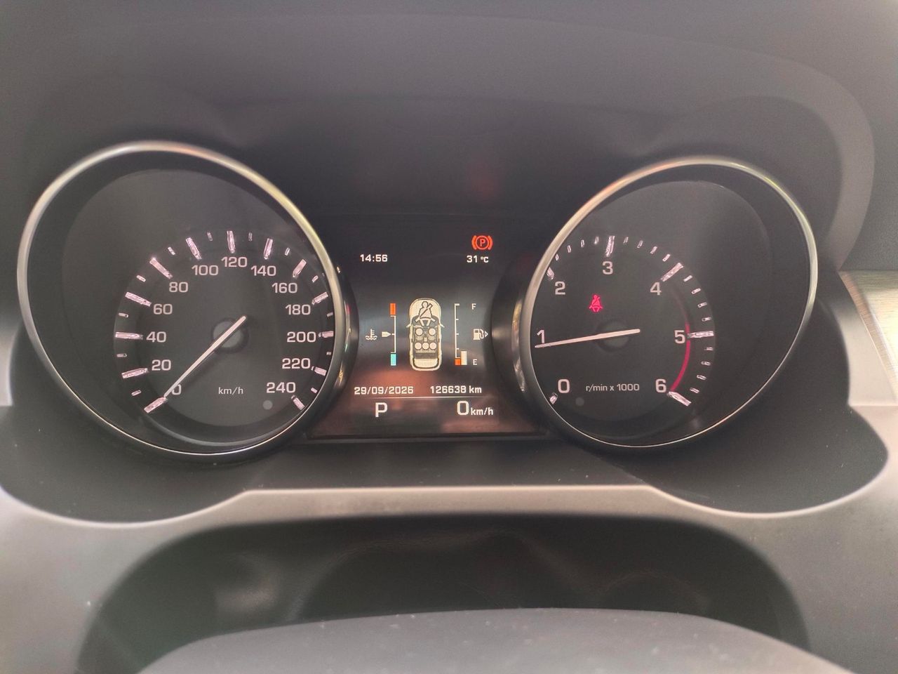 Land-Rover Range Rover Evoque 2.22.2L SD4 190CV 4x4 PureL SD4 190CV 4x4 Pure - Foto 13