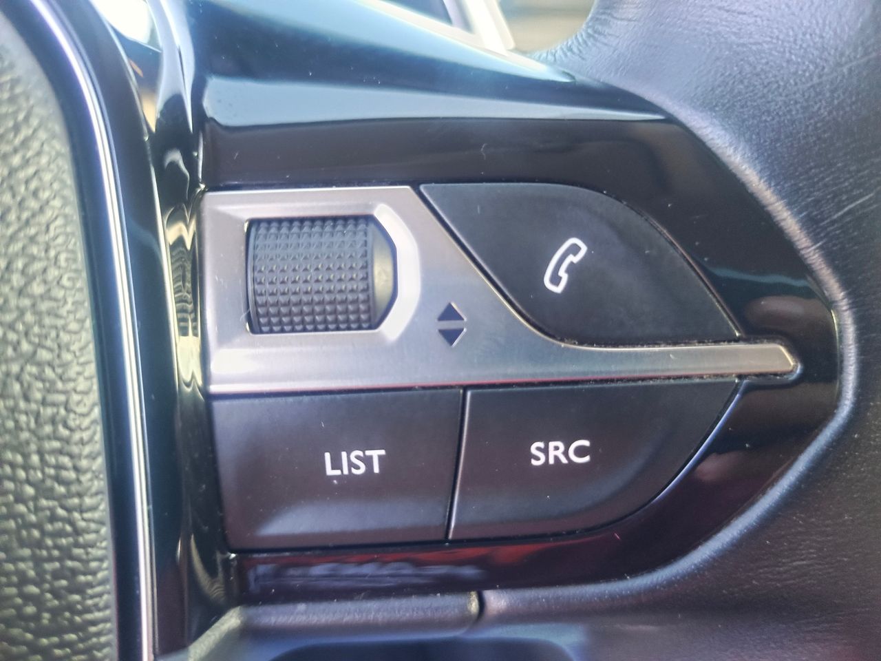 Peugeot 3008 Active 1.6 BlueHDi 120 S&S EAT6 - Foto 18