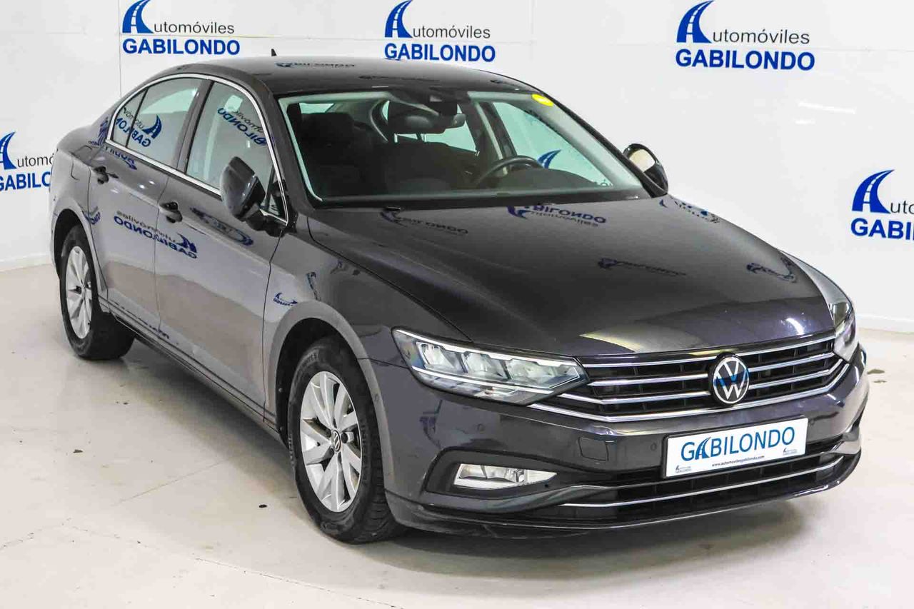 volkswagen passat 2021 / foto grande (3)