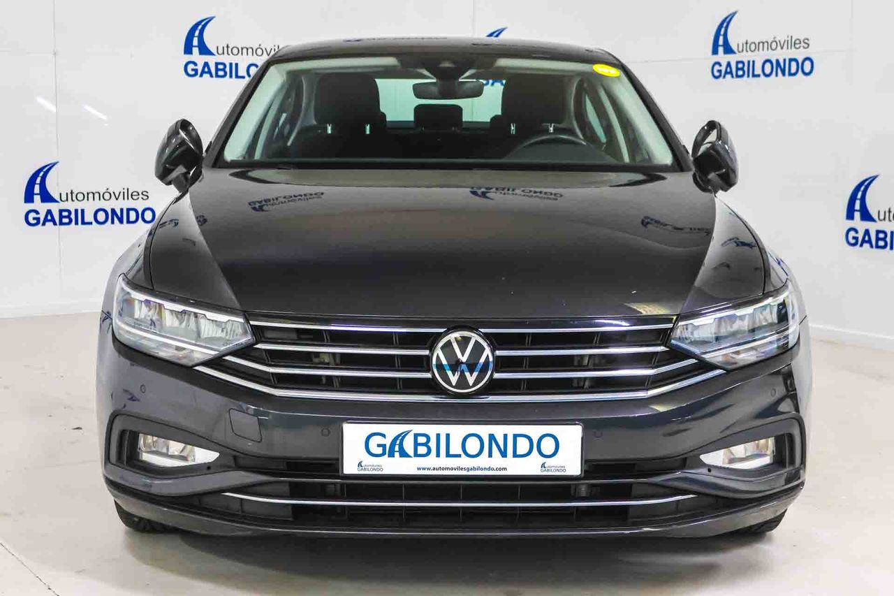 volkswagen passat 2021 / foto grande (2)