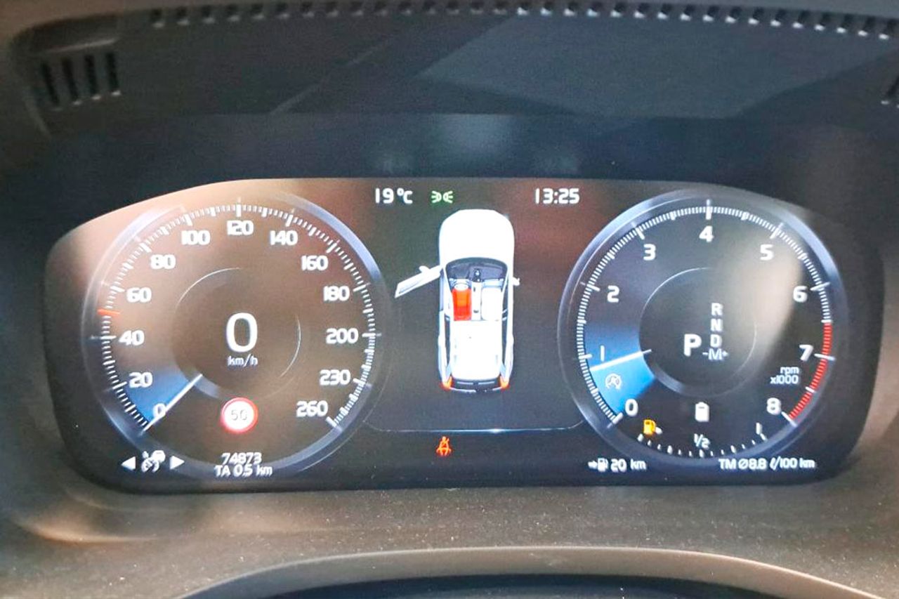volvo xc60 2020 / foto grande (3)