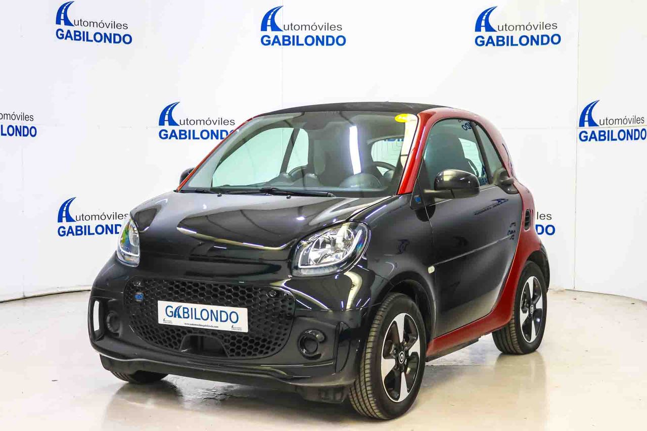 Foto smart fortwo 2021 /