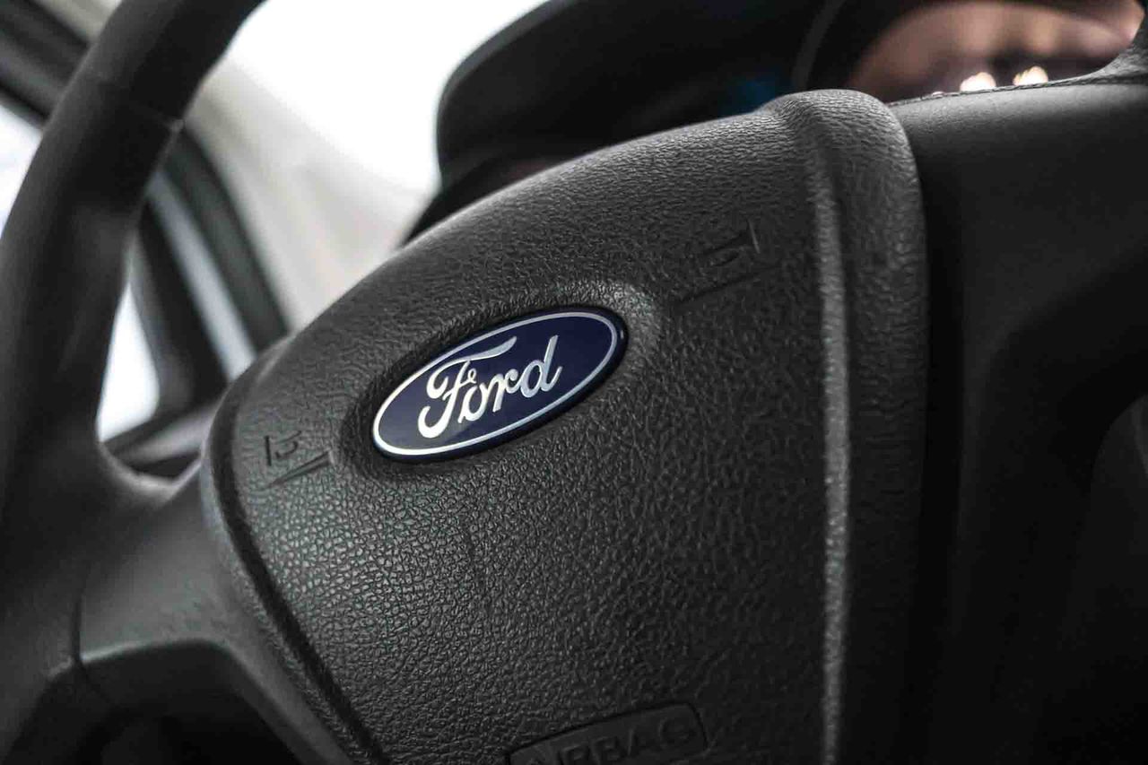 Ford Transit Courier Van 1.5tdCi  - Foto 32