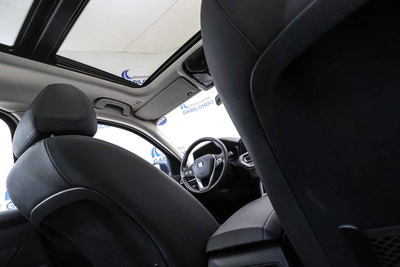 BMW Serie 3 318d Touring - Foto 29