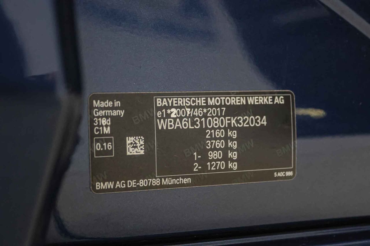 BMW Serie 3 318d Touring - Foto 8