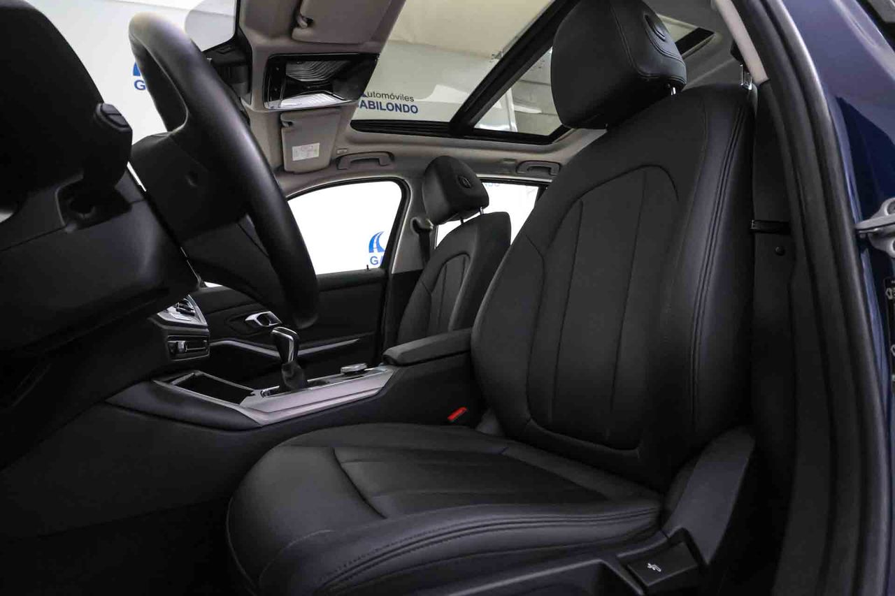 BMW Serie 3 318d Touring - Foto 27