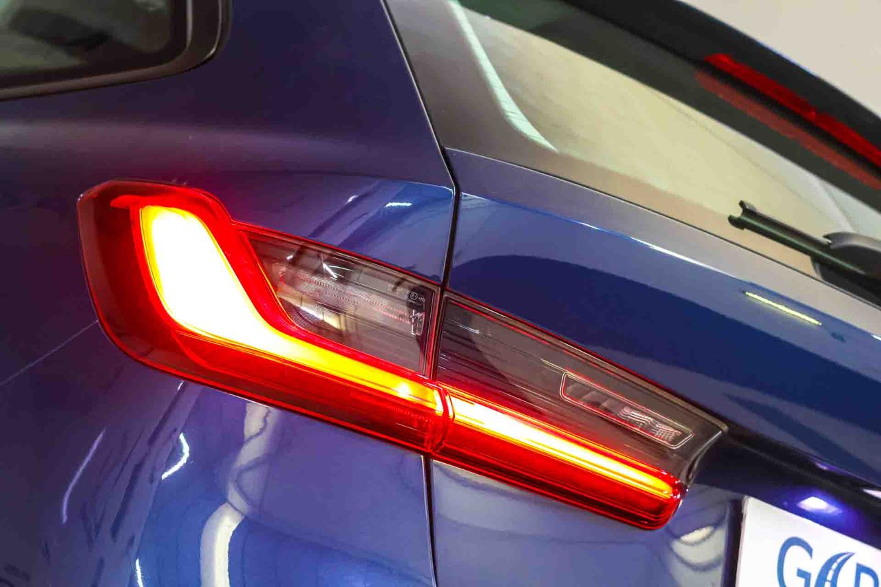 BMW Serie 3 318d Touring - Foto 16