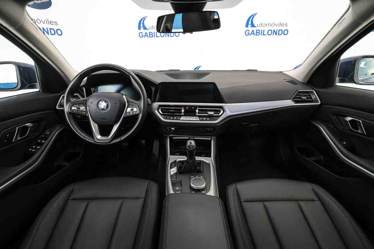 BMW Serie 3 318d Touring - Foto 33