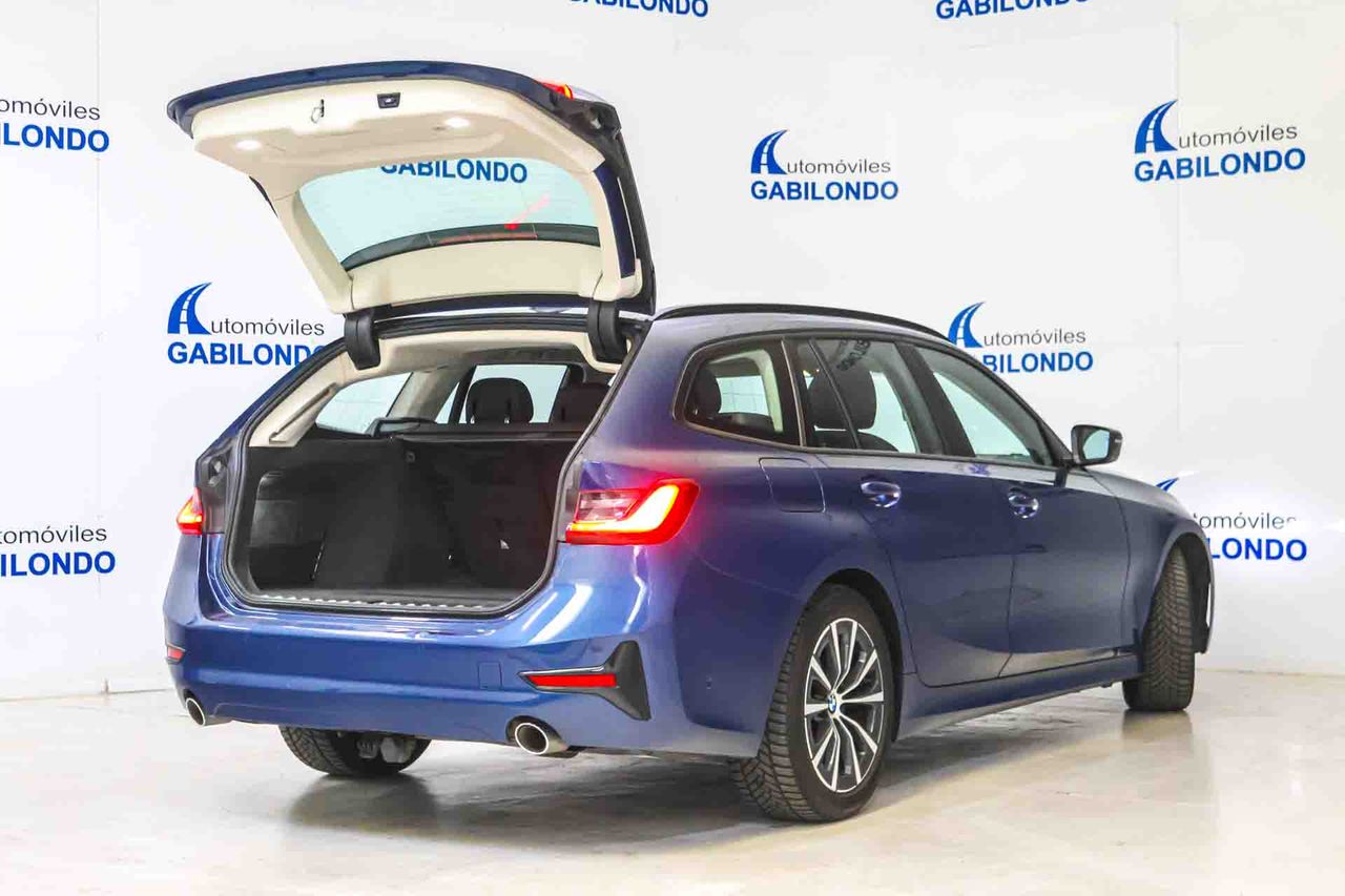 BMW Serie 3 318d Touring - Foto 18