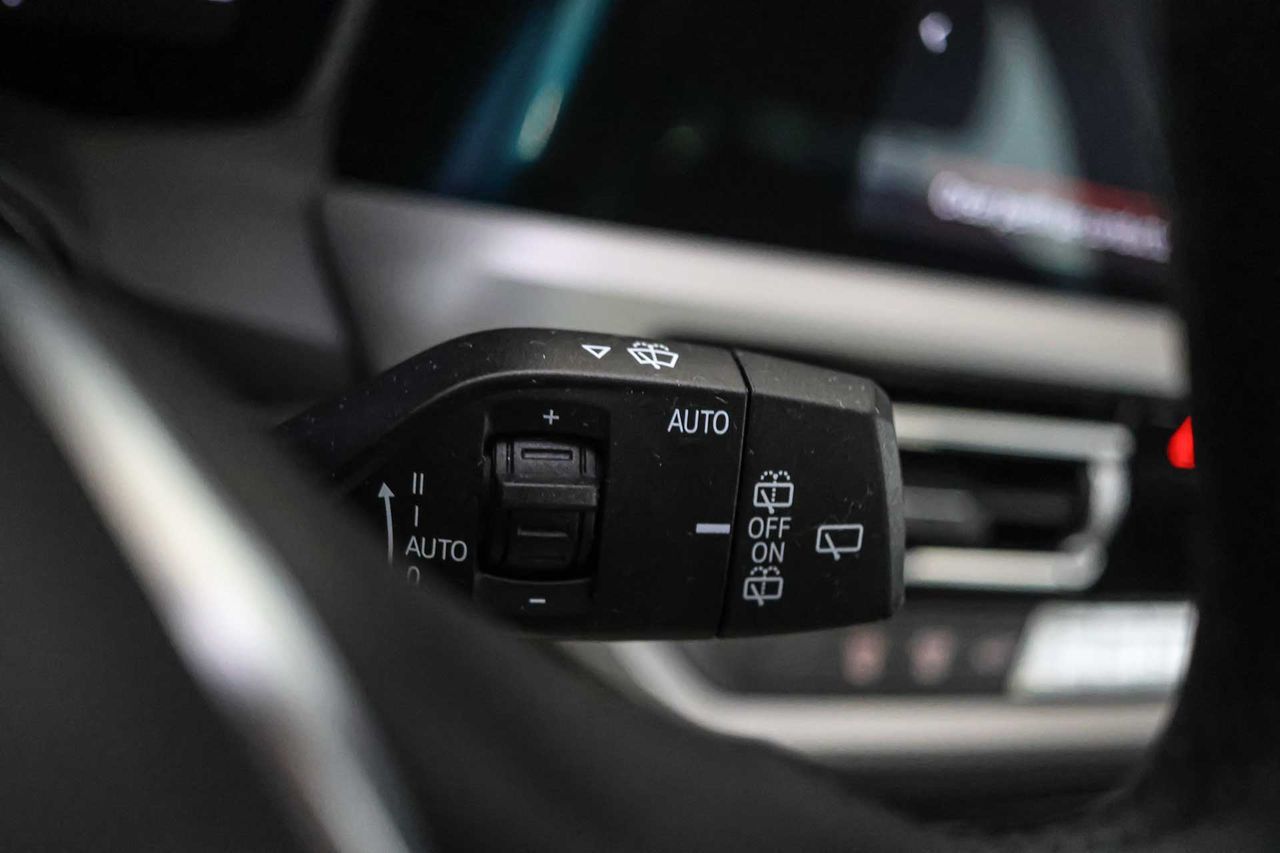 BMW Serie 3 318d Touring - Foto 41