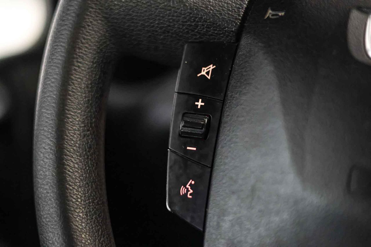 Iveco Daily 35S15 Chasis Cabina Simple  - Foto 27