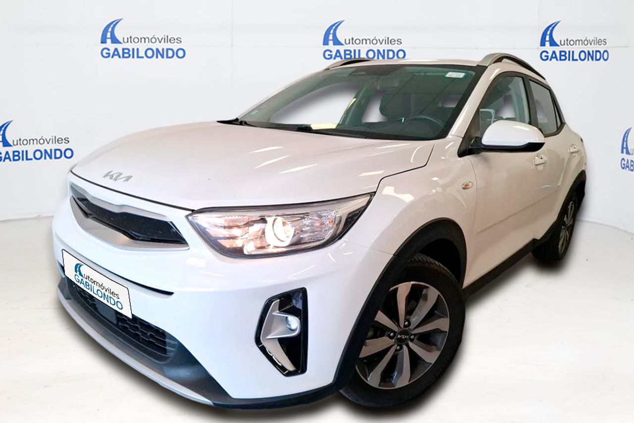 kia stonic 2022 /
