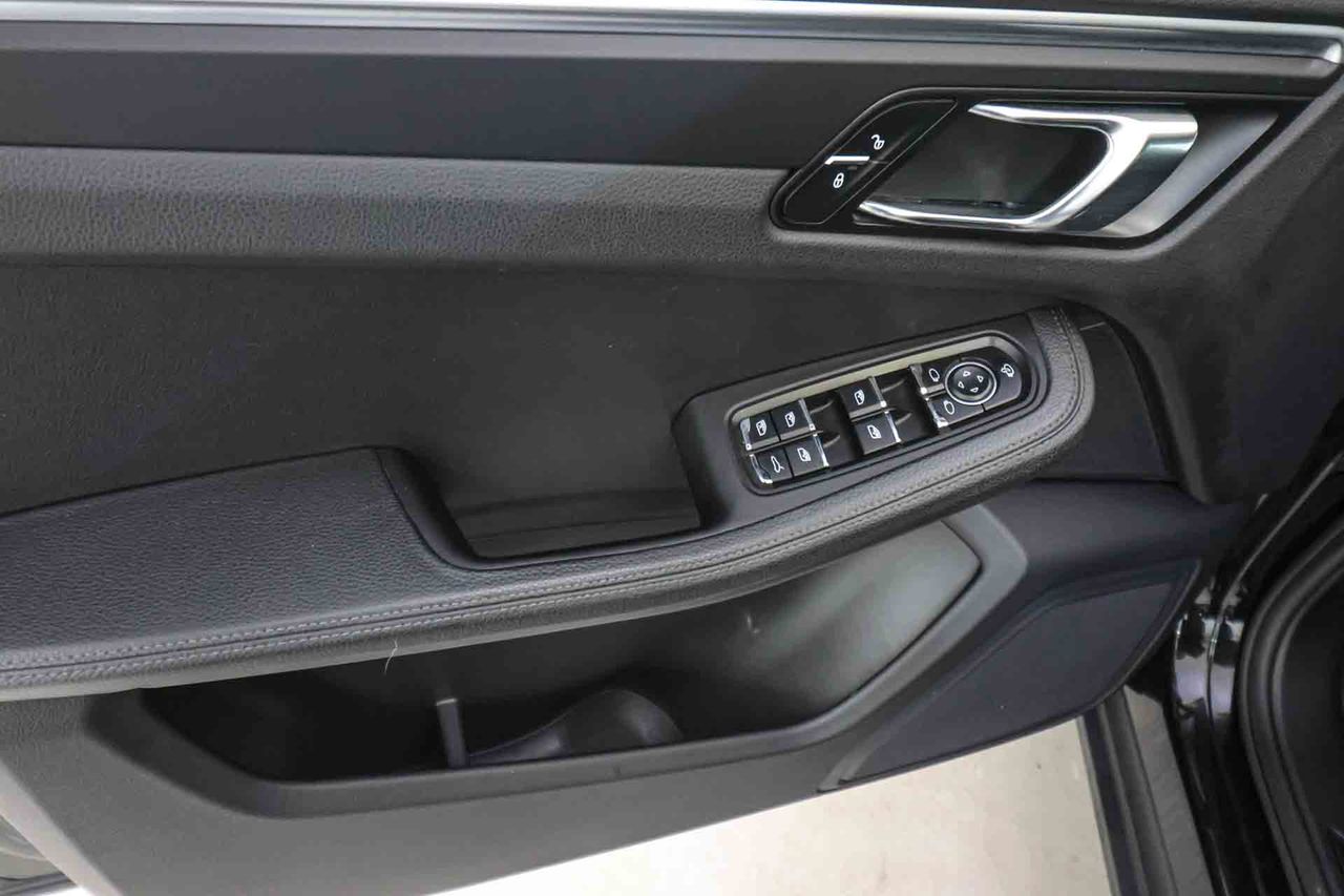 Porsche Macan - - Foto 29