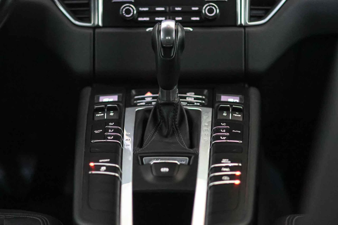 Porsche Macan - - Foto 41