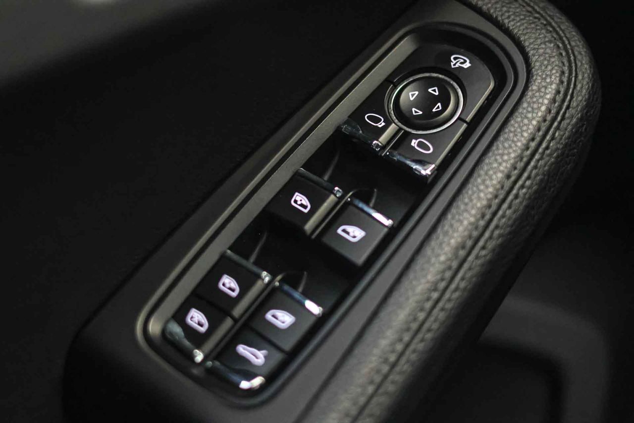 Porsche Macan - - Foto 30