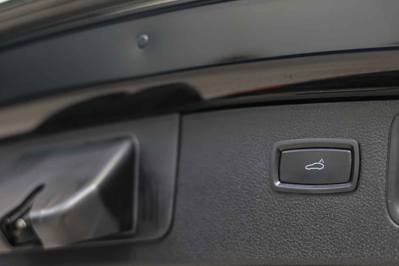 Porsche Macan - - Foto 56