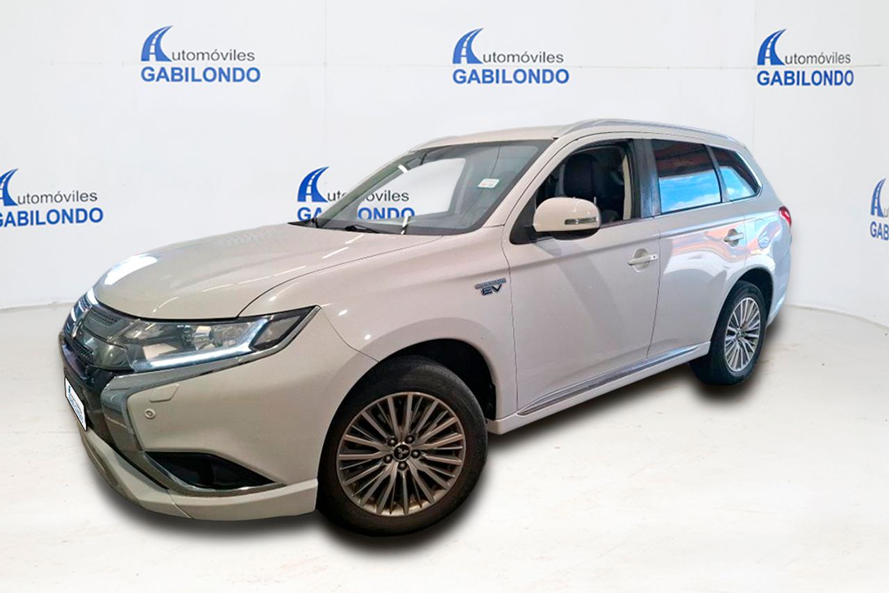 mitsubishi outlander 2019 /