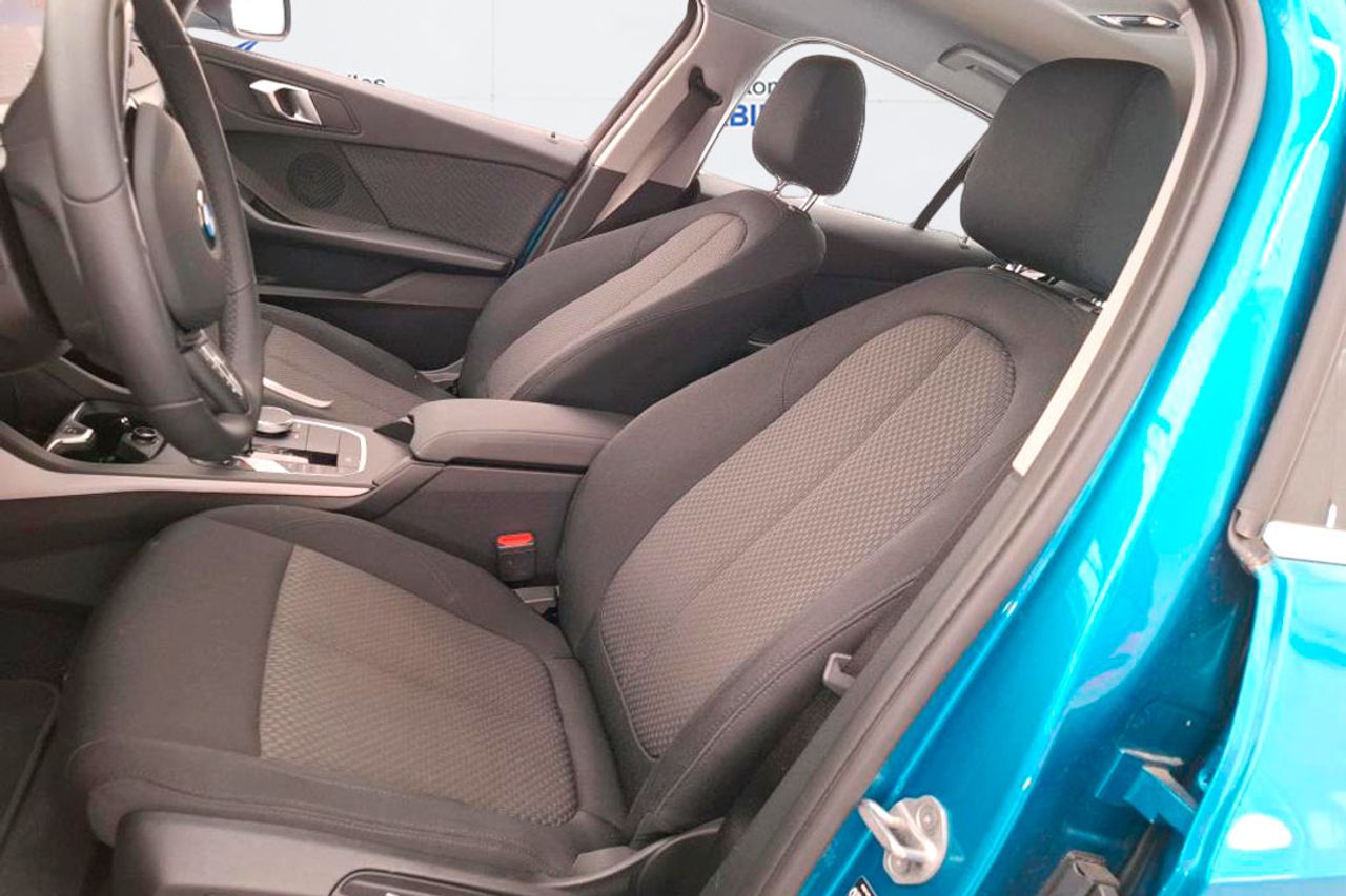 BMW Serie 1 118i **Versión 116i Auto** - Foto 5