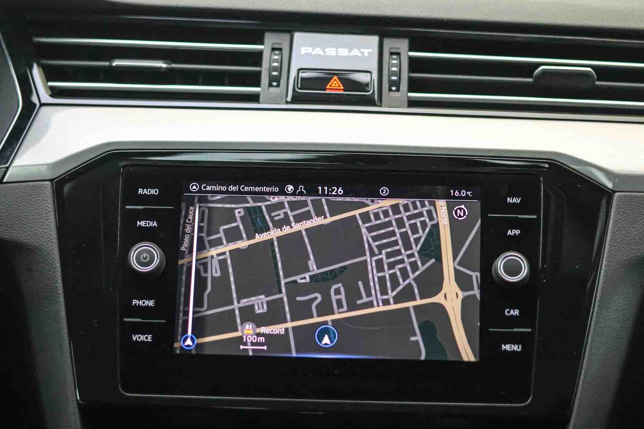 Volkswagen Passat 2.0 TDI 90kW (122CV) DSG - Foto 47