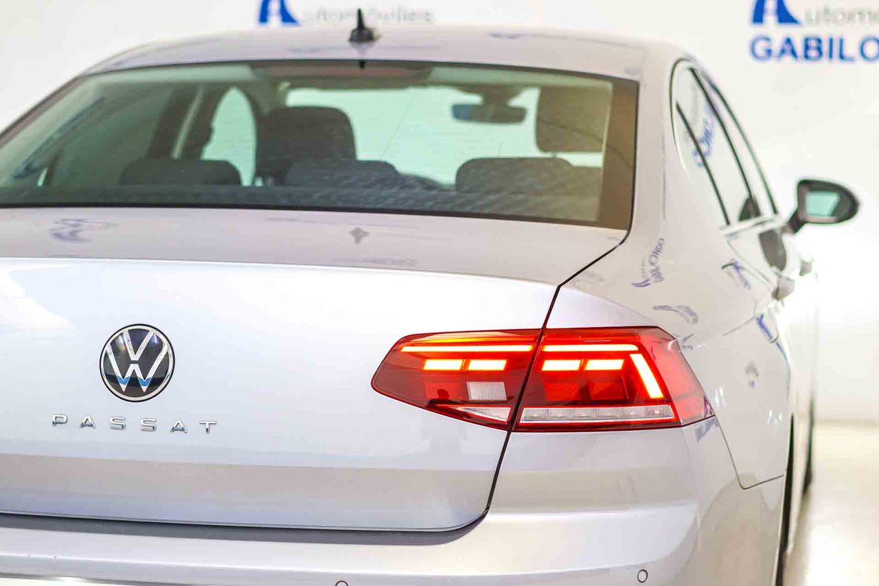 Volkswagen Passat 2.0 TDI 90kW (122CV) DSG - Foto 22