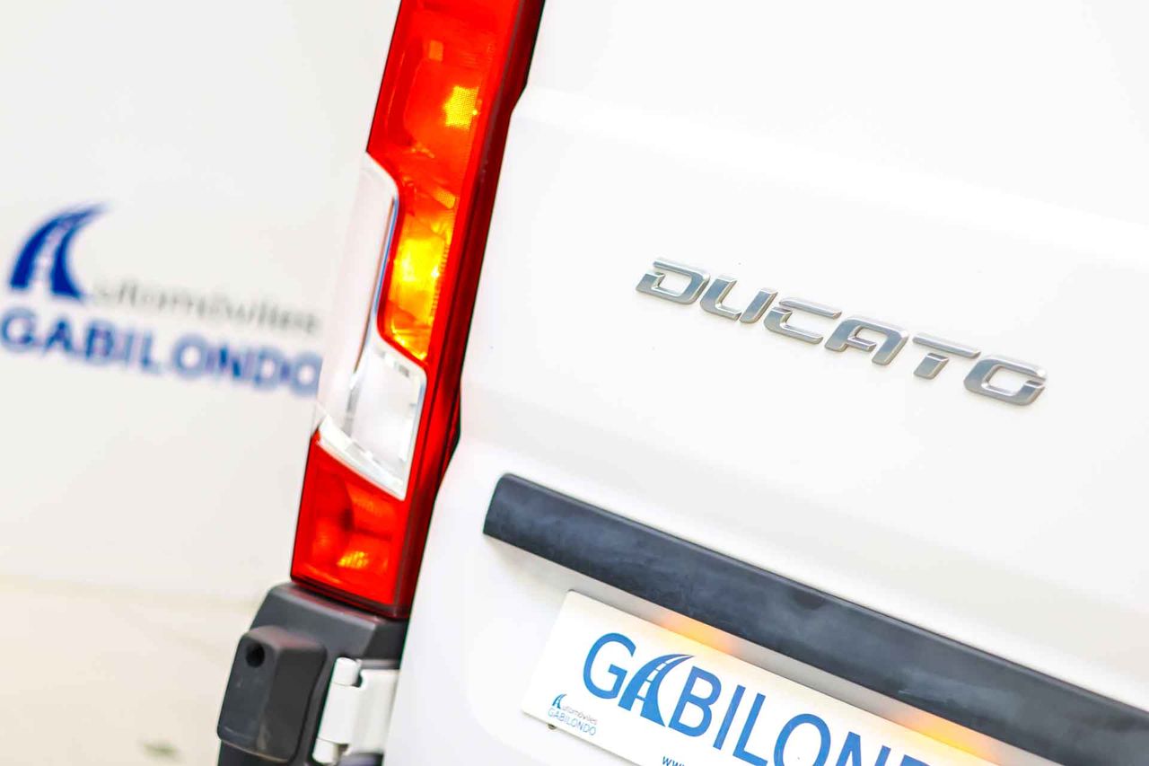 Fiat Ducato 35 L2H2 BlueHDI  - Foto 12