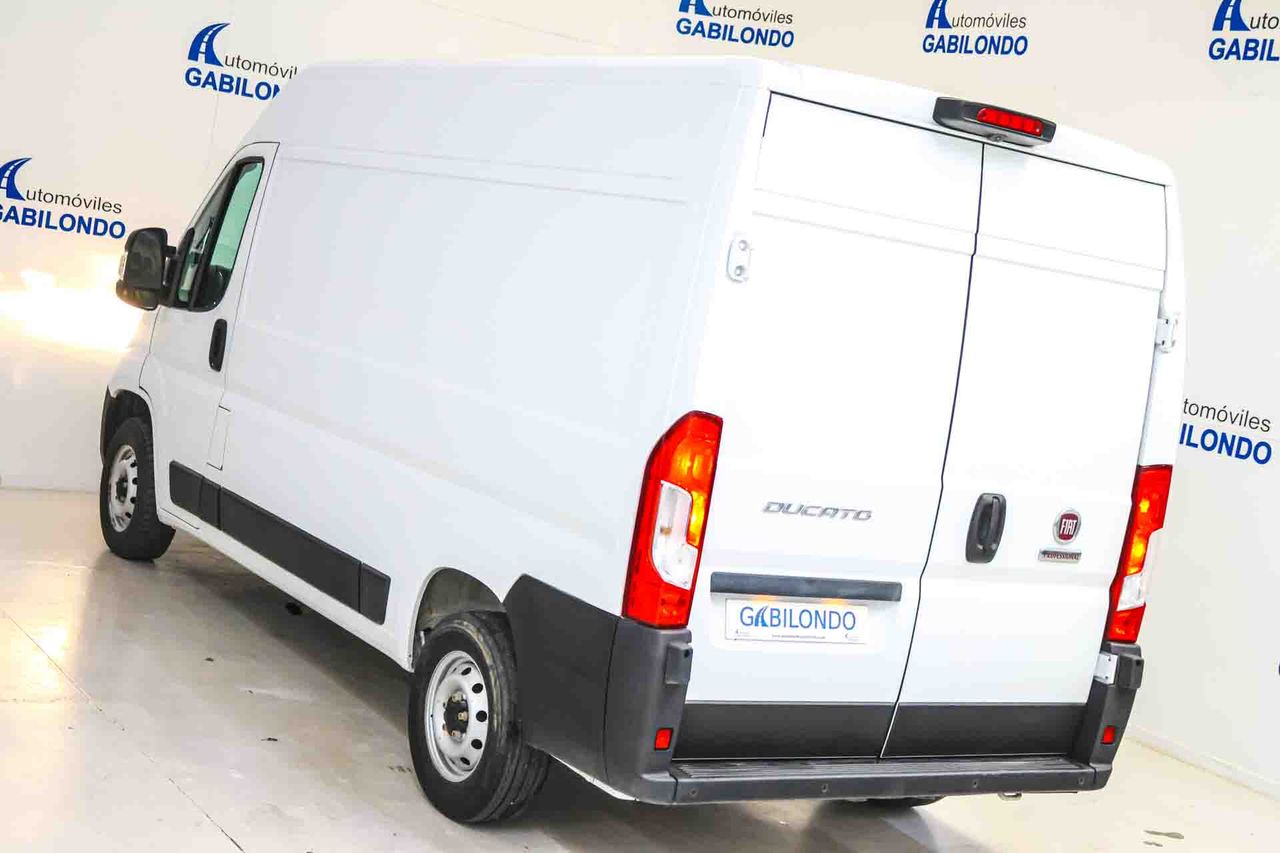 Fiat Ducato 35 L2H2 BlueHDI  - Foto 14