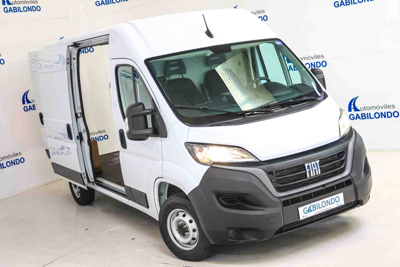 Fiat Ducato 35 L2H2 BlueHDI  - Foto 21