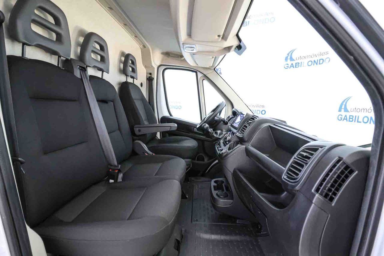 Fiat Ducato 35 L2H2 BlueHDI  - Foto 45