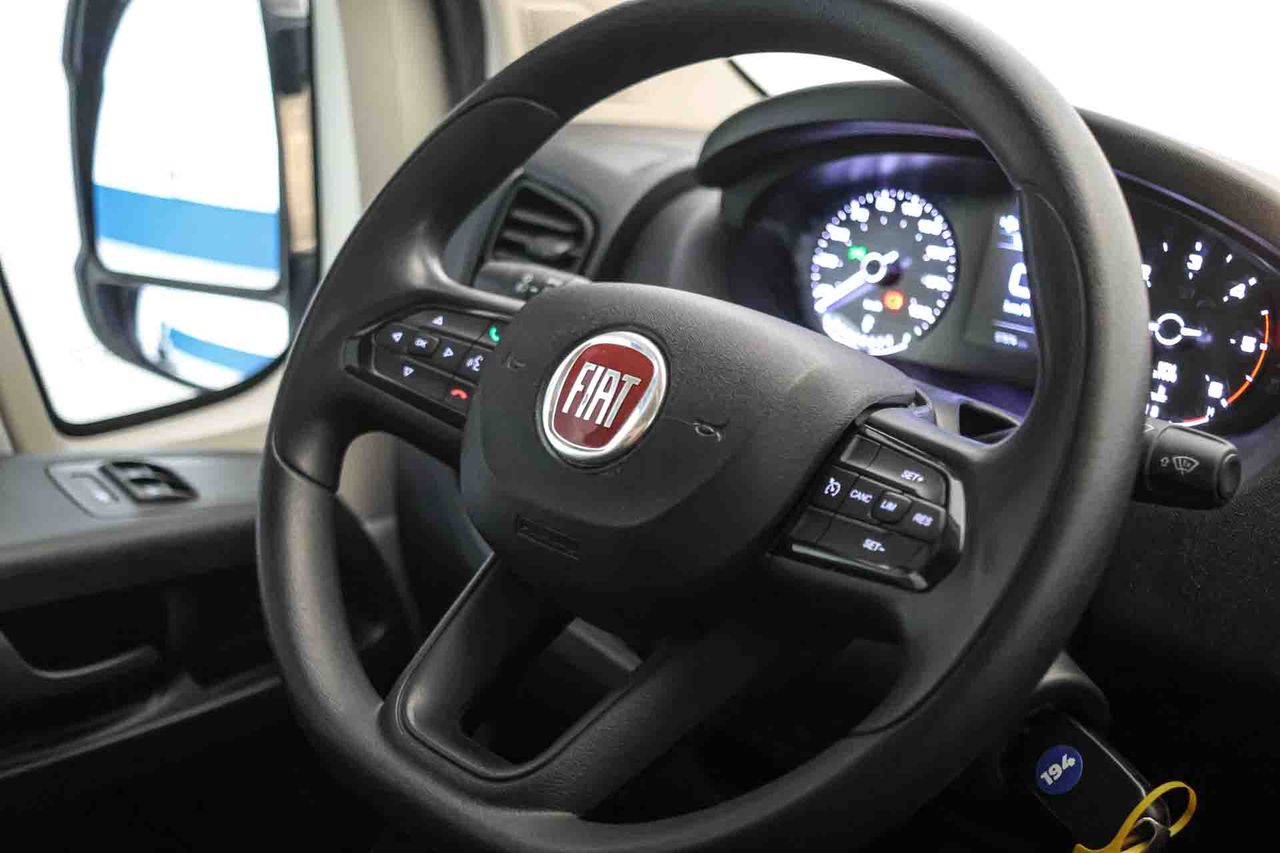Fiat Ducato 35 L2H2 BlueHDI  - Foto 32
