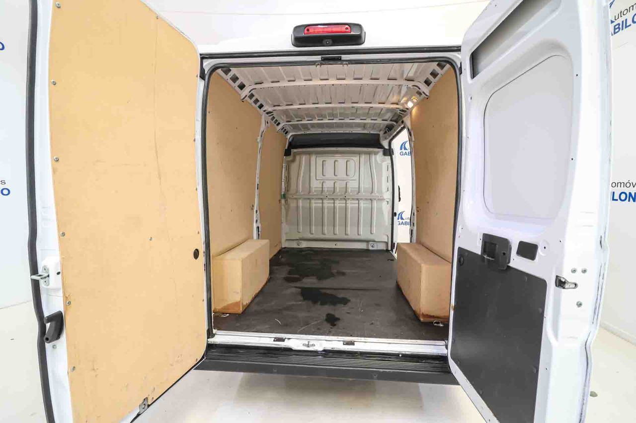 Fiat Ducato 35 L2H2 BlueHDI  - Foto 24