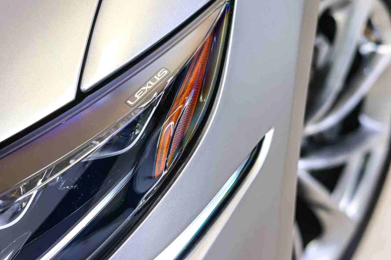 Lexus LS 500h Luxury Art Wood - Foto 19