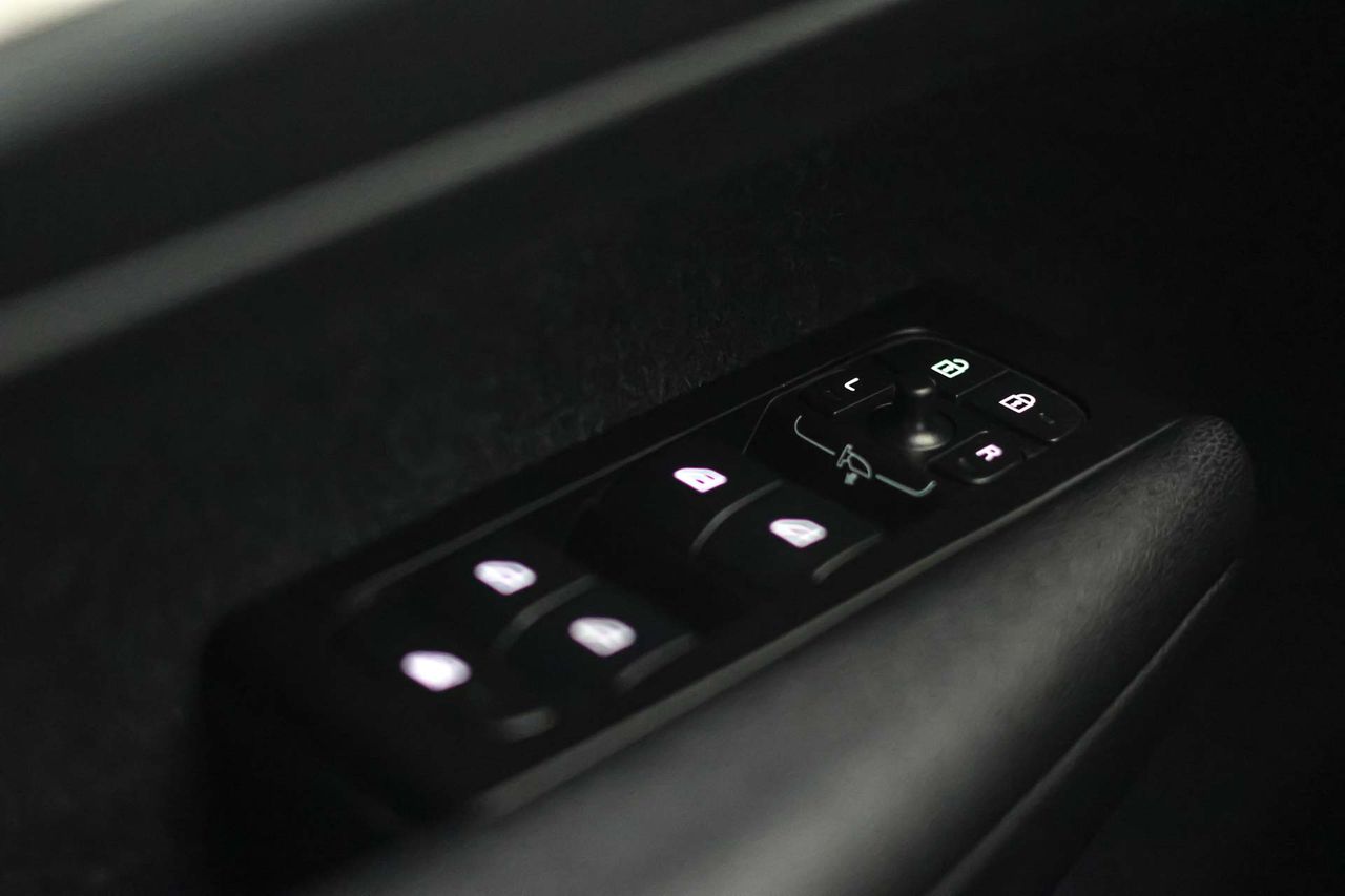 Volvo XC40 1.5 T4 Twin Recharge Inscription Auto - Foto 34