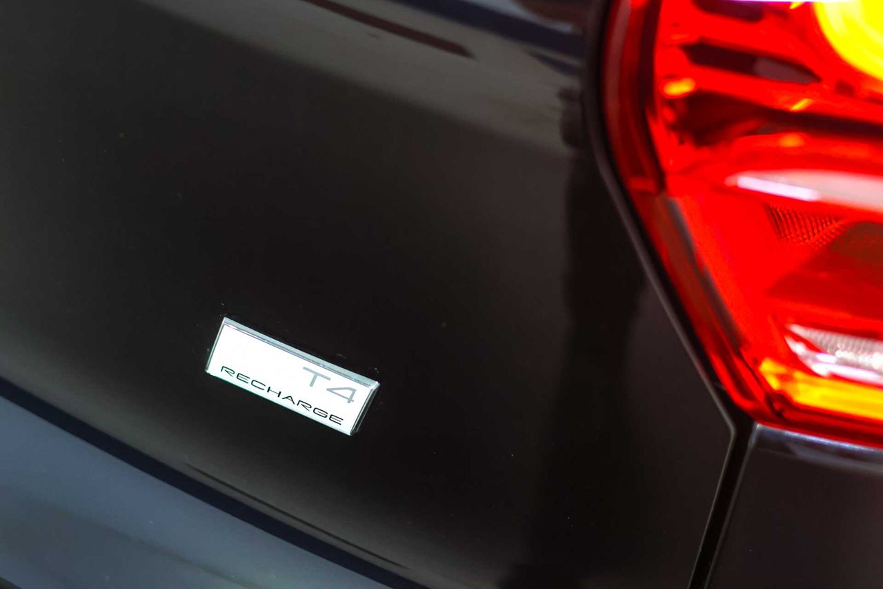 Volvo XC40 1.5 T4 Twin Recharge Inscription Auto - Foto 22