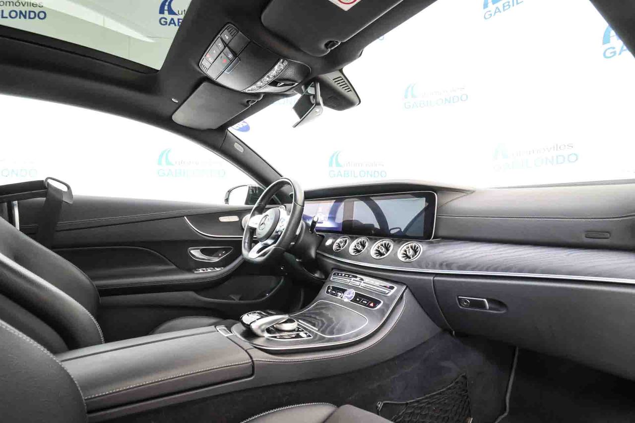 Mercedes Clase E Coupé E 220 d 4MATIC AMG Line **Techo panorámico** - Foto 47