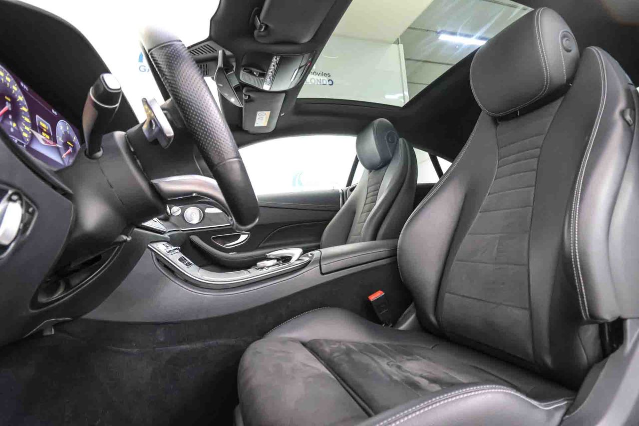 Mercedes Clase E Coupé E 220 d 4MATIC AMG Line **Techo panorámico** - Foto 25