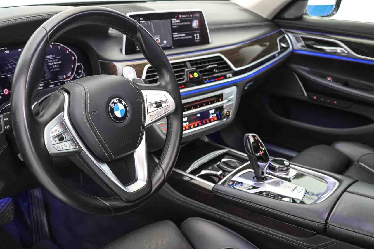 BMW Serie 7 745e - Foto 6