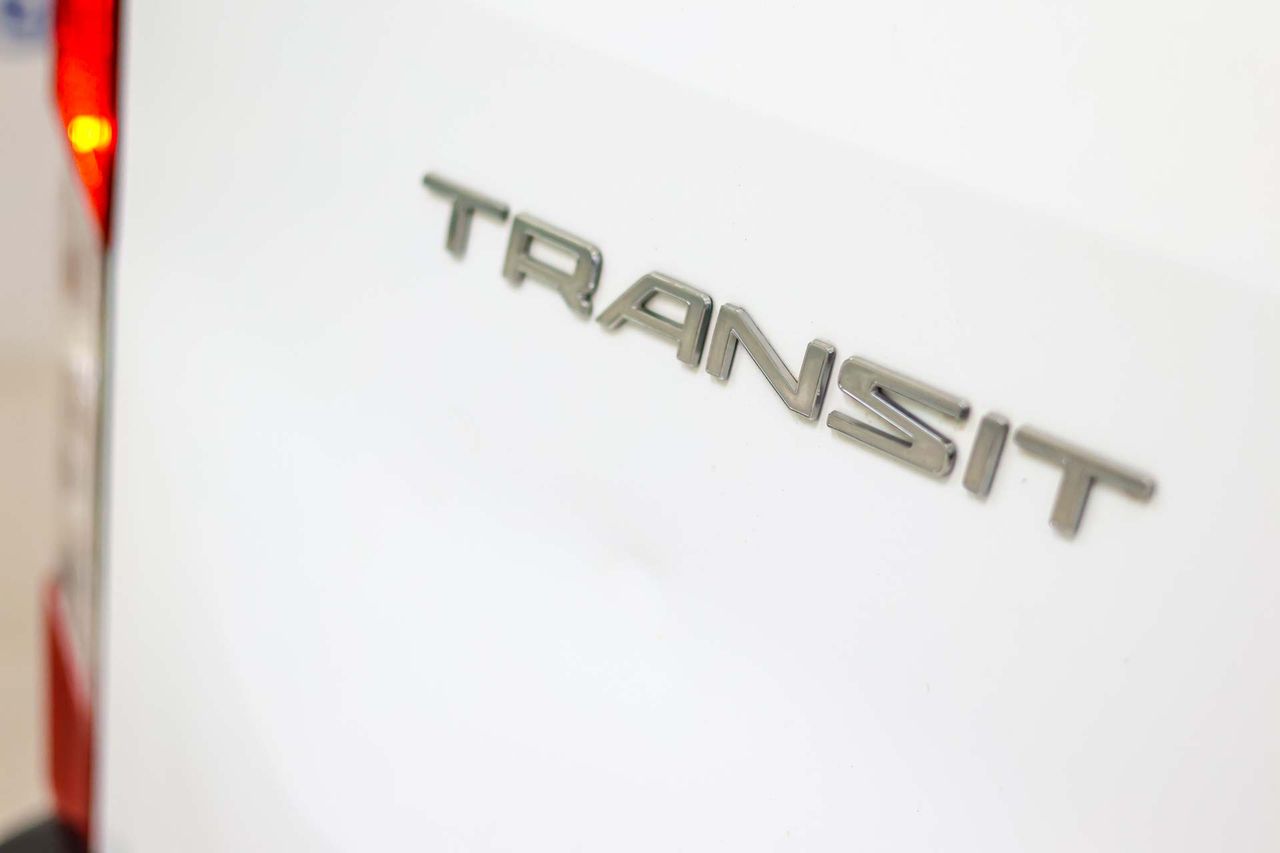 Ford Transit 2.0 Ecoblue L2H2 Hybrid - Foto 9