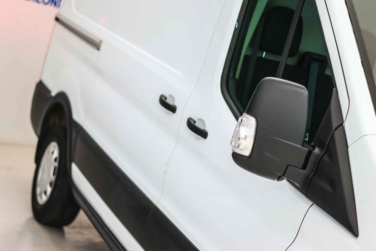 Ford Transit 2.0 Ecoblue L2H2 Hybrid - Foto 18