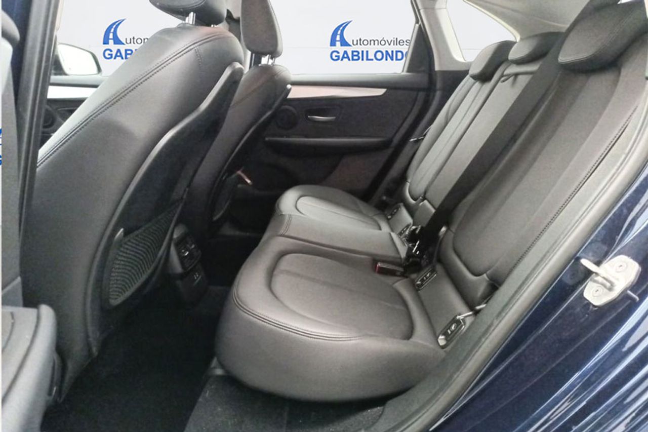 BMW Serie 2 Active Tourer 216d Auto - Foto 9