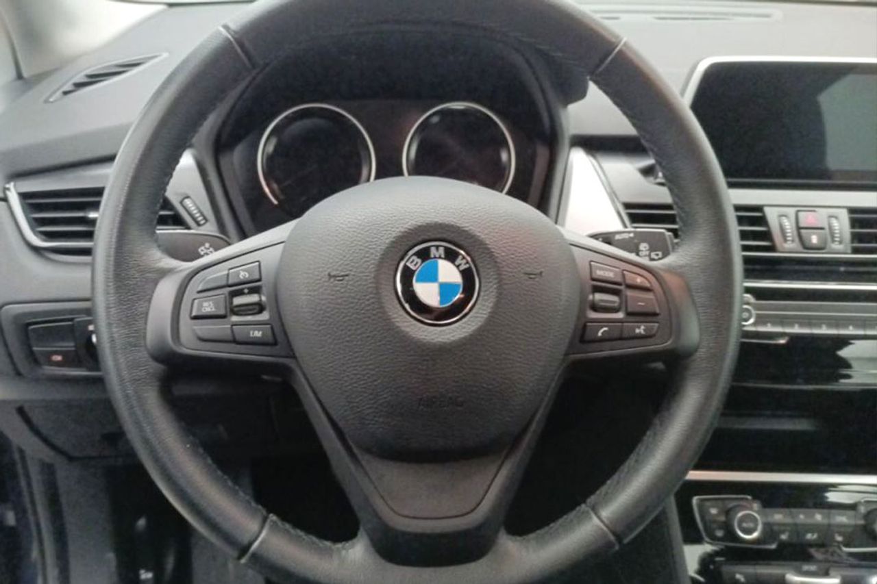 BMW Serie 2 Active Tourer 216d Auto - Foto 6