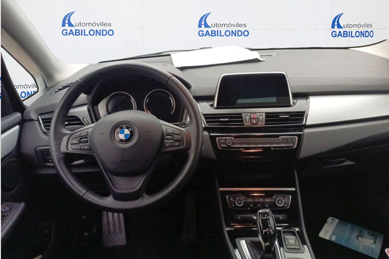 BMW Serie 2 Active Tourer 216d Auto - Foto 3