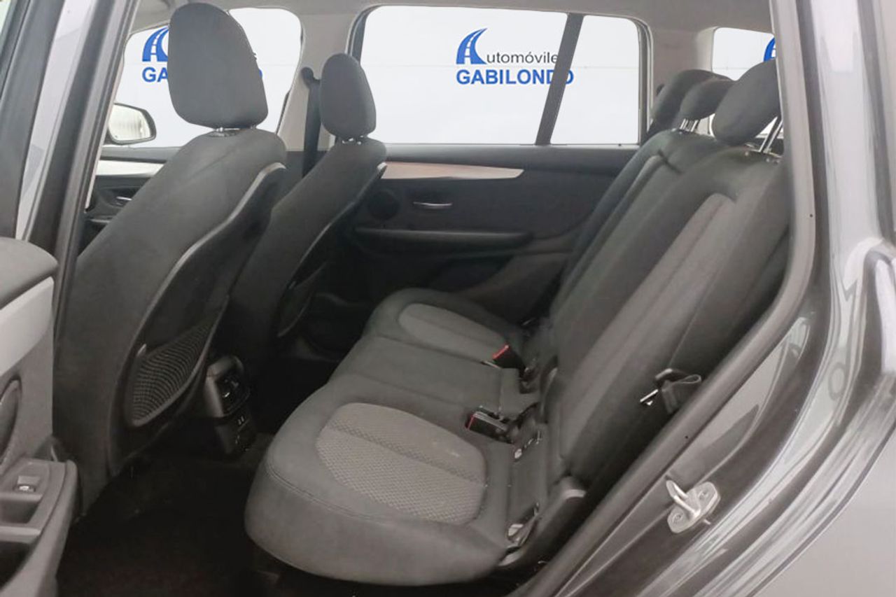 BMW Serie 2 Gran Tourer 218d - Foto 9