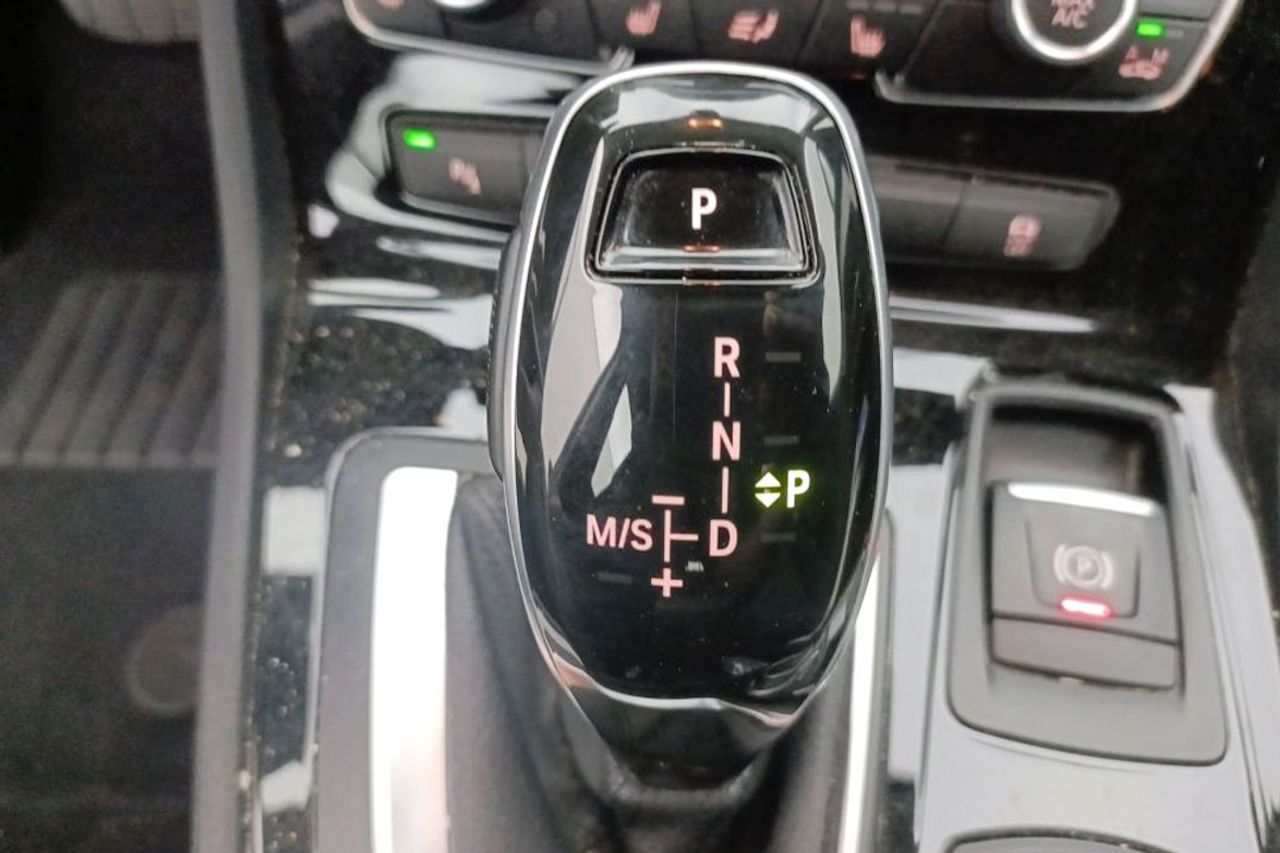 BMW Serie 2 Gran Tourer 218d - Foto 8